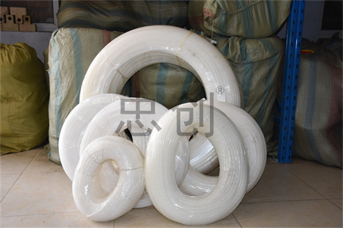 Resin pipe, spiral pipe